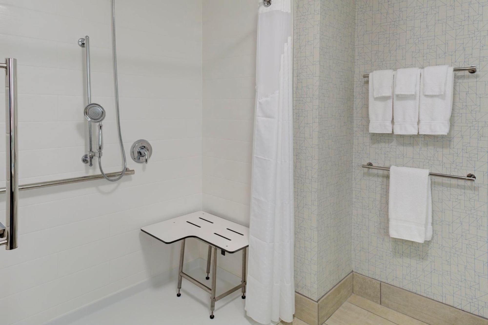 Hotel Express & - King George - Dahlgren By Ihg Alden